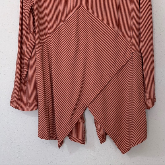 NEW Soft Surroundings Sasha Lagenlook Roll-Tab Sleeve Tunic Top Size L - Picture 12 of 13